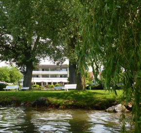 Гостиница Hotel Seepark Garni  Юберлинген